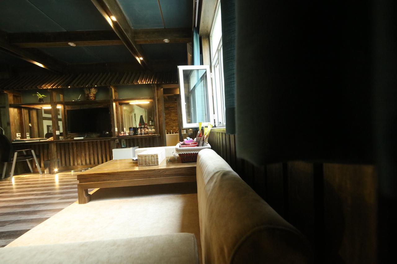 Xinjiang Yema International Clubhouse Hotel Urumqi Exterior foto