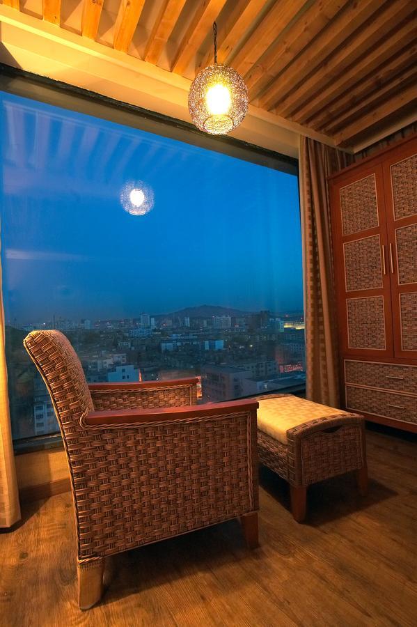 Xinjiang Yema International Clubhouse Hotel Urumqi Exterior foto