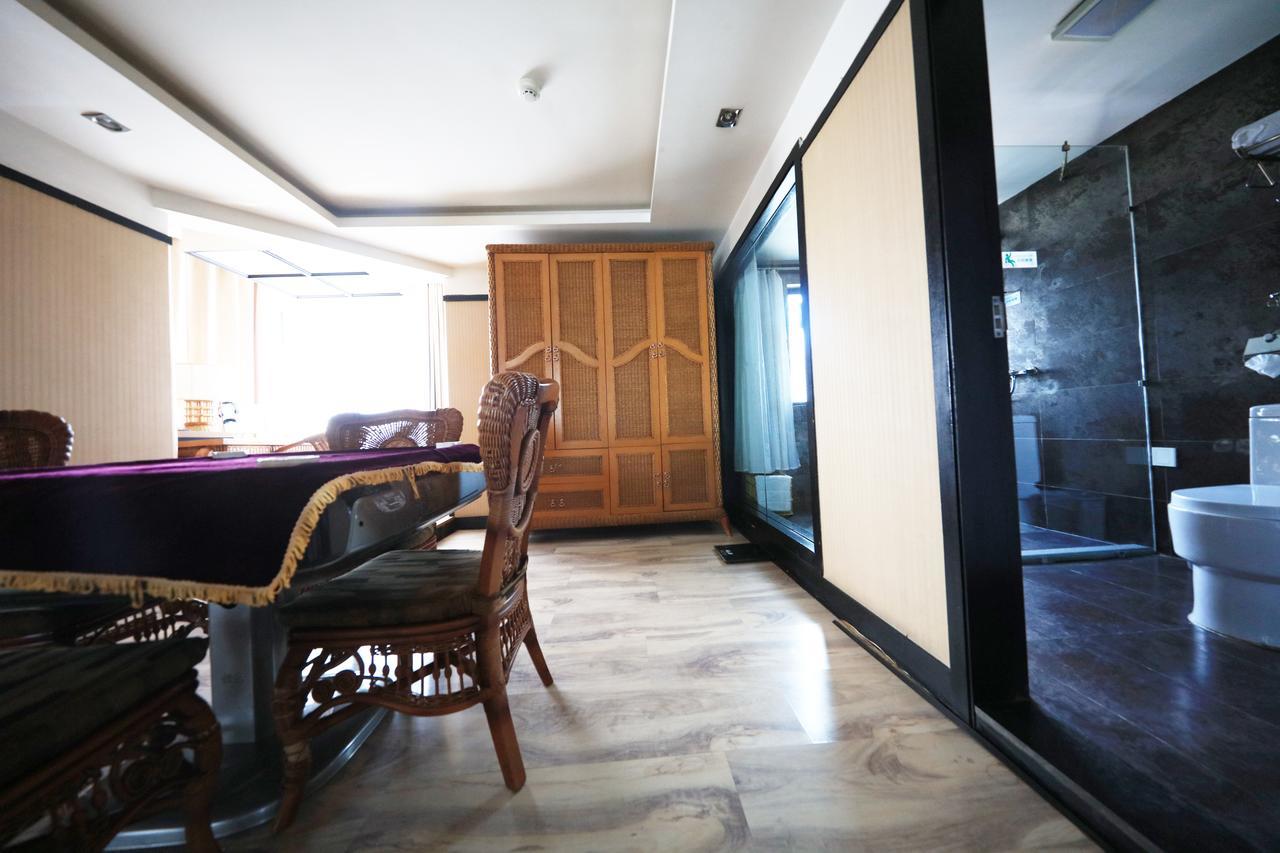 Xinjiang Yema International Clubhouse Hotel Urumqi Exterior foto
